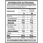 Etiqueta de información nutricional con detalles de calorías, grasas, carbohidratos, proteínas, sodio y potasio por 100 ml y por porción preparada de un suplemento en polvo